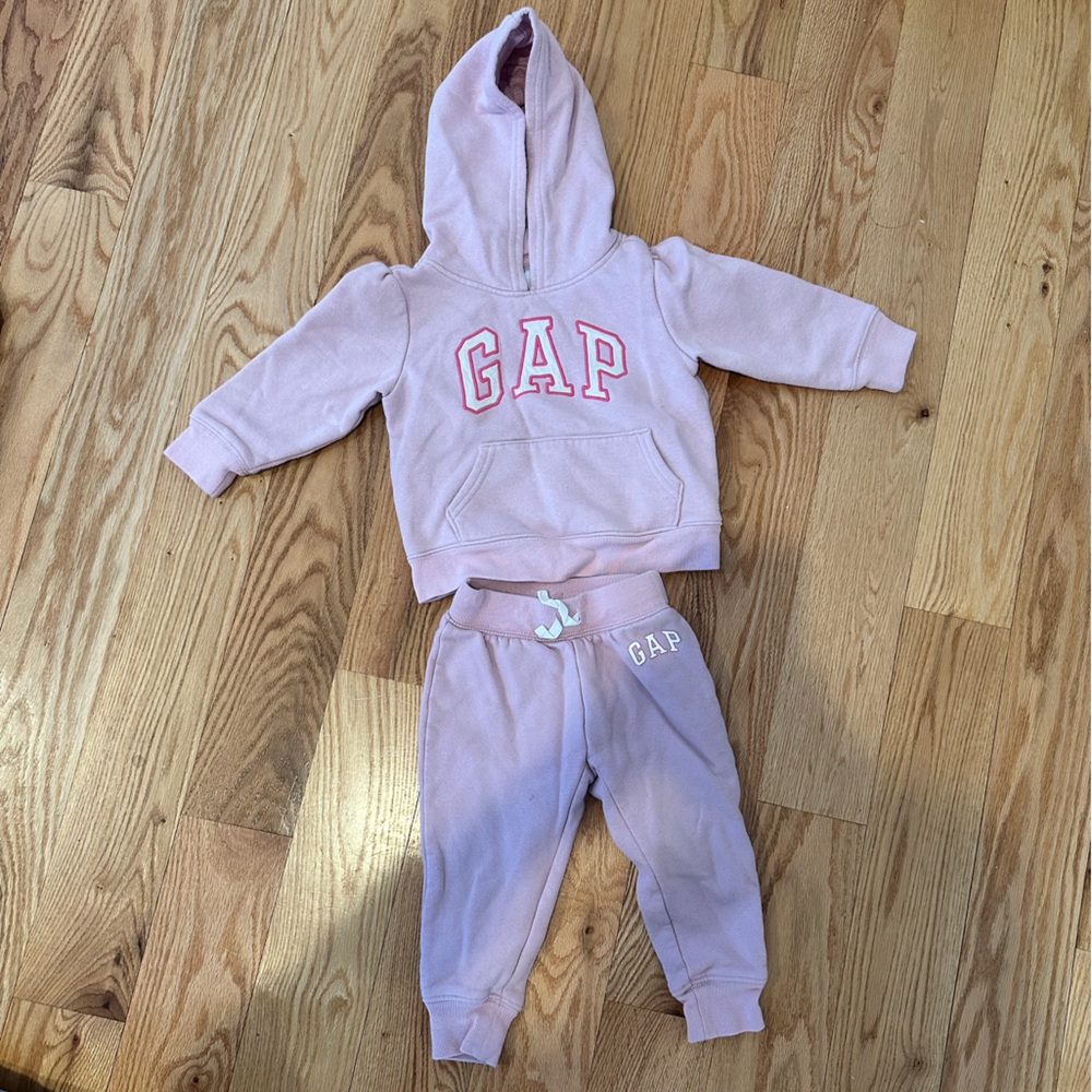 GAP baby sweatsuit